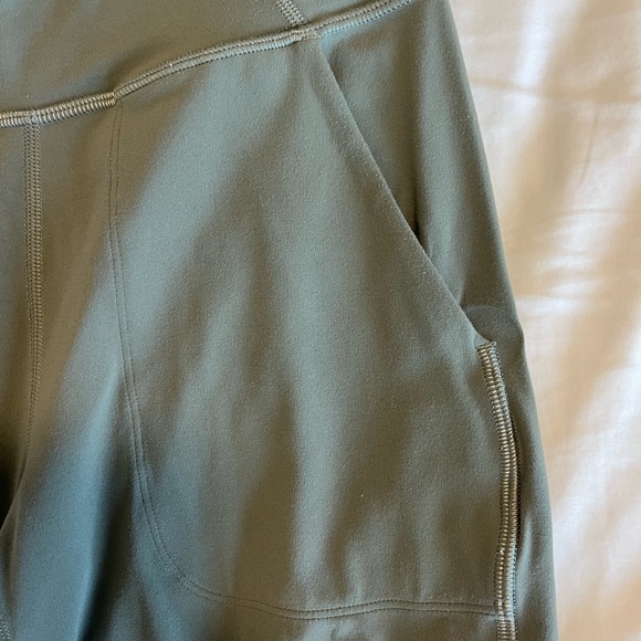 Lululemon green wide leg capri pants - Picture 2 of 3